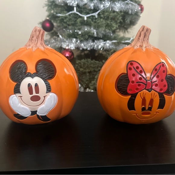 Disney Other - Disney Mickey and Minnie Pumpkin Decor